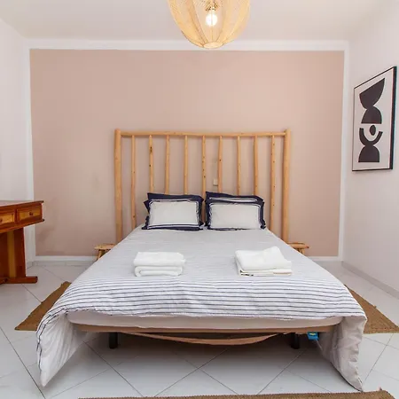 Old Town Nearthe Apartment *